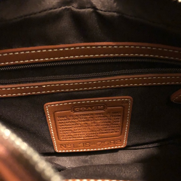 *SALE* COACH Cognac Leather Shoulder Bag - Picture 4 of 6